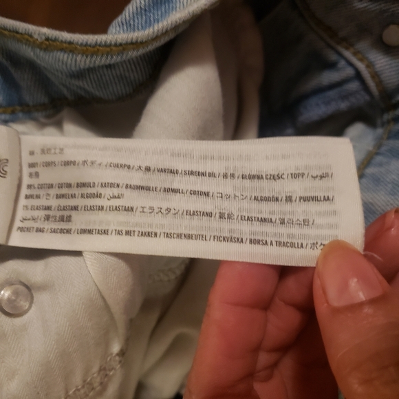 ABERCROMBIE & FITCH 90s Relaxed Cutoff Short High Rise Curve Love Light Wash 14 - Picture 9 of 9